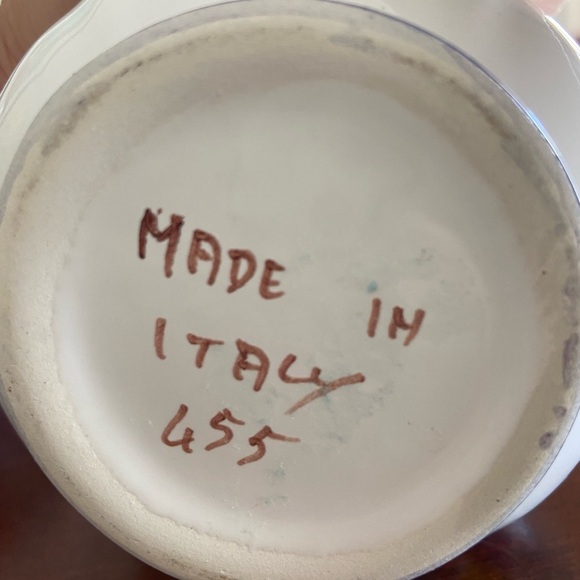 William-Sonoma Mari Floral Hand-Painted in Italy Sugar Bowl and Creamer Set - Picture 9 of 14